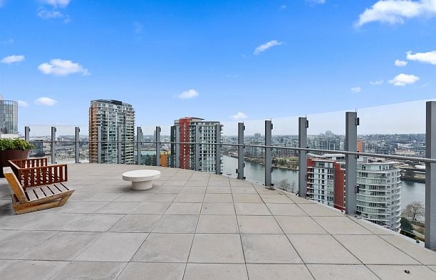 1284 87 Nelson Street Yaletown