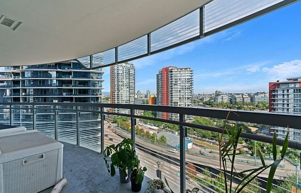 1284 87 Nelson Street Yaletown