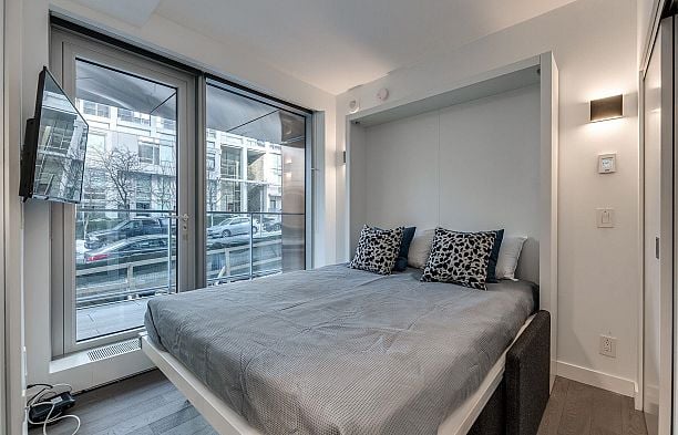 203 1480 HOWE STREET, Vancouver BC V6Z 1C4 Yaletown