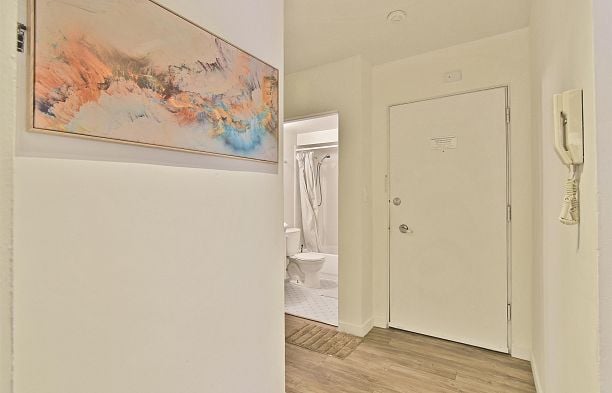 208 1540 HARO STREET, Vancouver BC V6G 1G6 West End VW