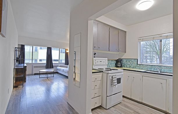 208 1540 HARO STREET, Vancouver BC V6G 1G6 West End VW