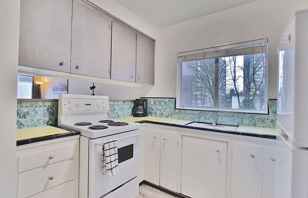 208 1540 HARO STREET, Vancouver BC V6G 1G6 West End VW