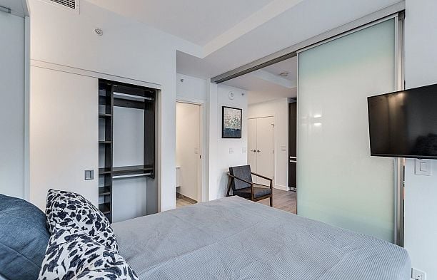 203 1480 HOWE STREET, Vancouver BC V6Z 1C4 Yaletown