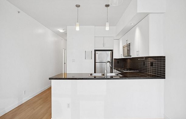 1203 1050 SMITHE STREET, Vancouver BC V6E 4T4 West End VW