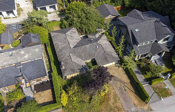 6180 Highbury Street Southlands