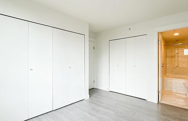 1602 1201 Marinaside Crescent Yaletown