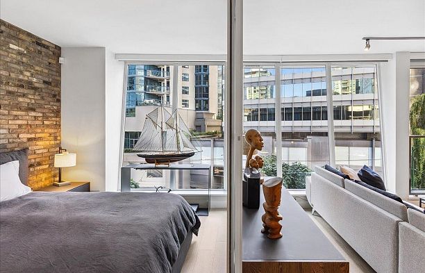 402 1477 W Pender Street Coal Harbour