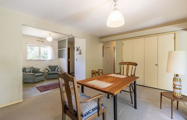 6180 Highbury Street Southlands