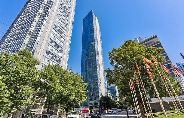 402 1477 W Pender Street Coal Harbour