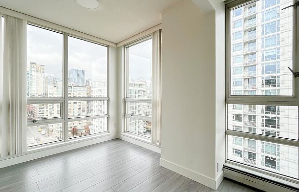 1602 1201 Marinaside Crescent Yaletown