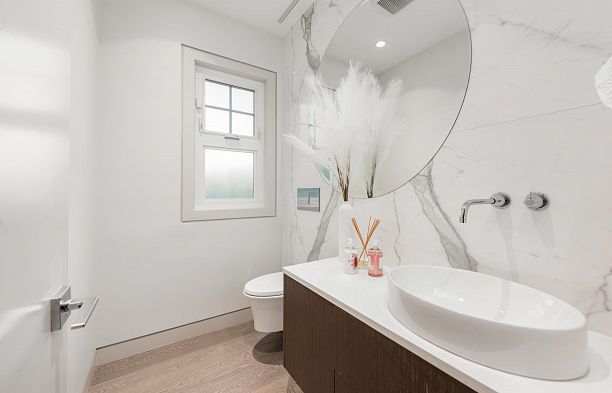 1407 W 33rd Avenue Shaughnessy