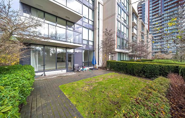 107 5638 Birney Avenue University VW