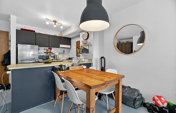 902 950 Drake Street Downtown VW