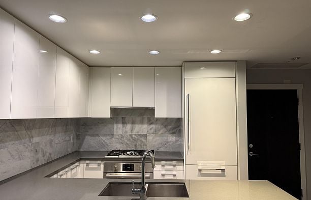 303 5628 Birney Avenue University VW