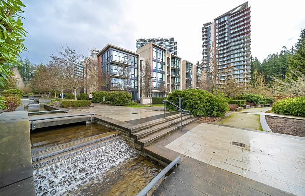 107 5638 Birney Avenue University VW