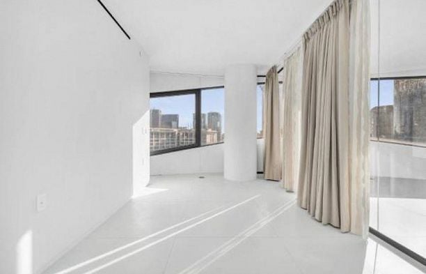 2002 1033 NELSON AVENUE, Vancouver BC V6E 0E5 West End VW