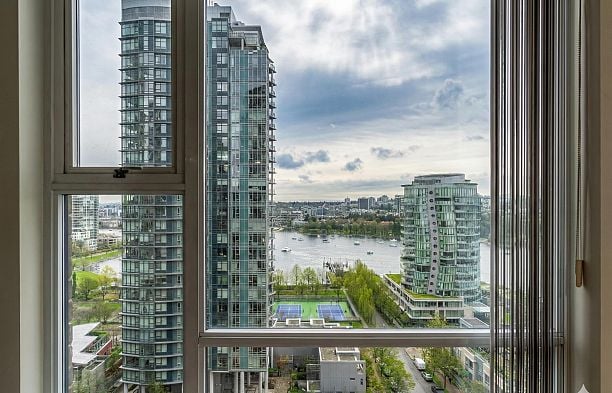 1802 455 Beach Crescent Yaletown