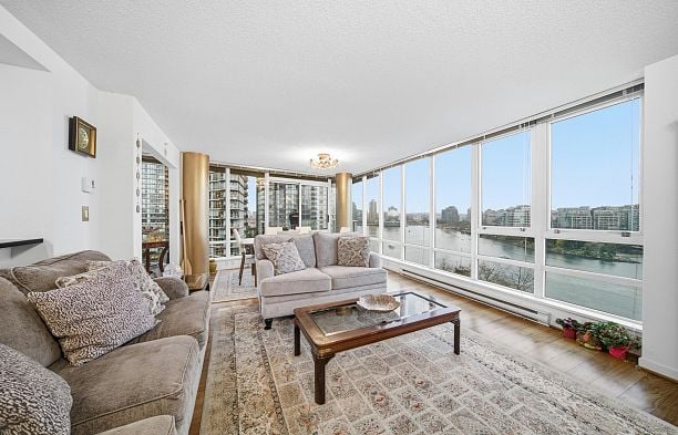 1106 980 Cooperage Way Yaletown