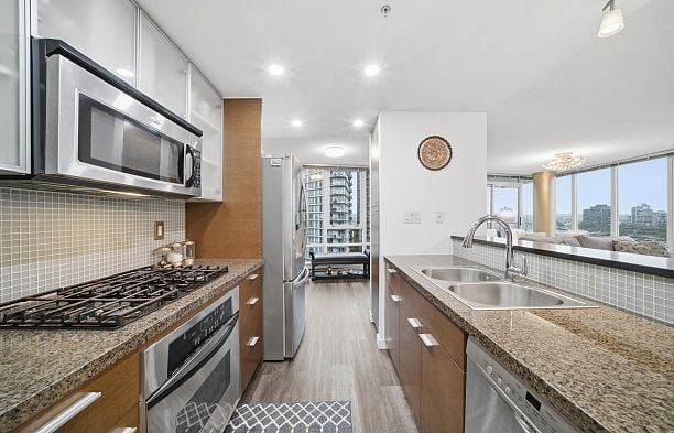 1106 980 Cooperage Way Yaletown