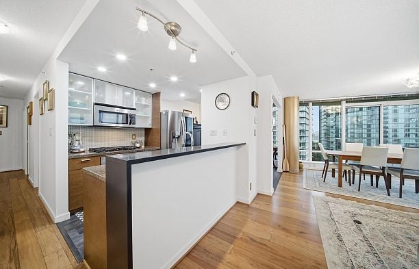 1106 980 Cooperage Way Yaletown