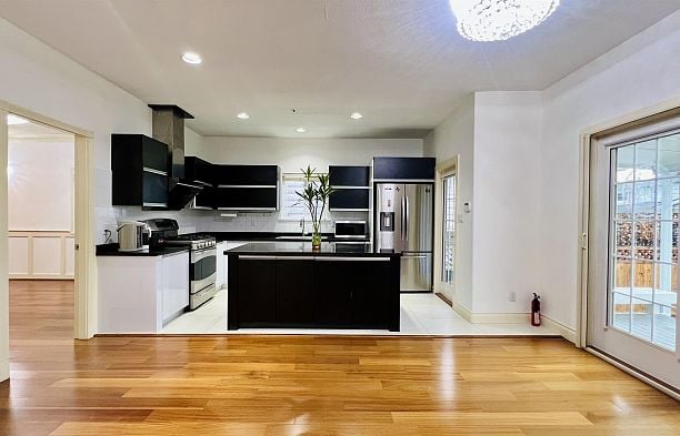 2813 W 21st Avenue Arbutus