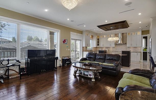 2168 W 16th Avenue Arbutus