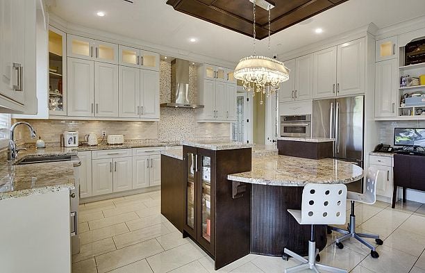 2168 W 16th Avenue Arbutus