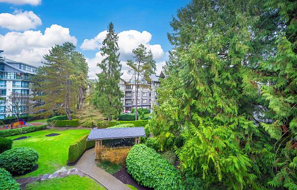 313 4883 Maclure Mews Quilchena