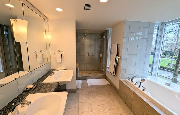 1211 W Cordova Coal Harbour