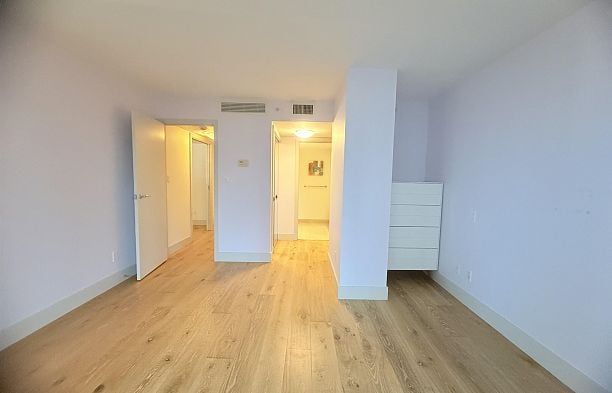 607 590 Nicola Street Coal Harbour