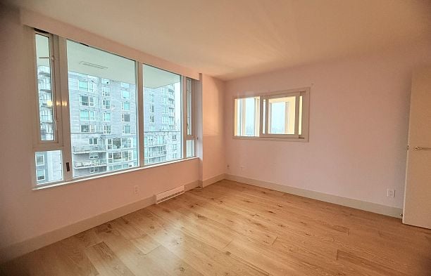 607 590 Nicola Street Coal Harbour