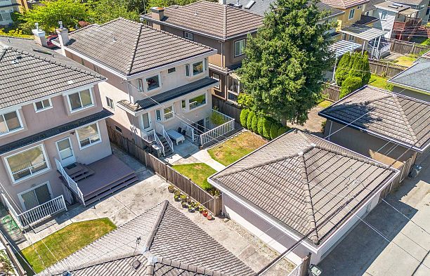 2755 W 20th Avenue Arbutus