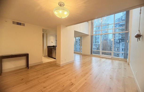 607 590 Nicola Street Coal Harbour