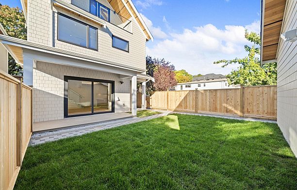 3925 Wallace Street Dunbar