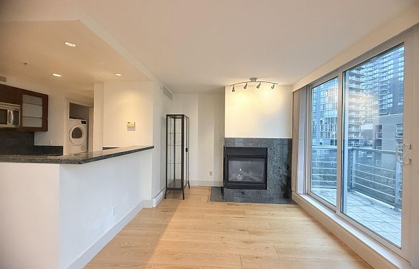 607 590 Nicola Street Coal Harbour