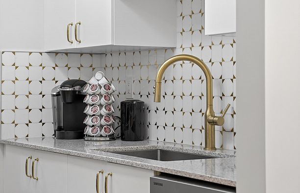 311 1010 Howe Street Downtown VW