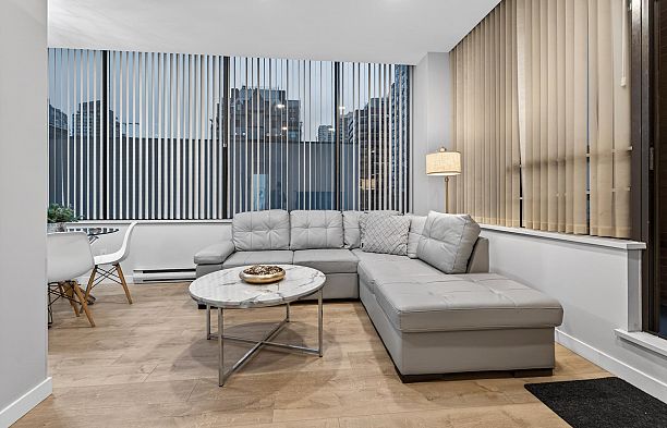 311 1010 Howe Street Downtown VW