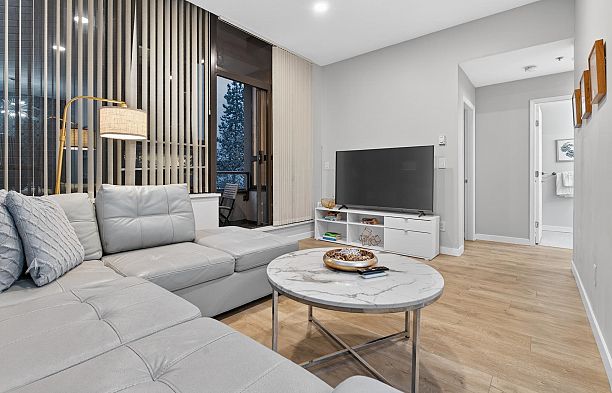 311 1010 Howe Street Downtown VW