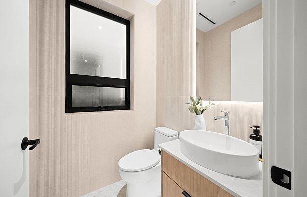 3904 W 23rd Avenue Dunbar