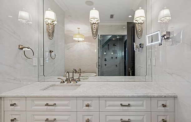 1189 W 32nd Avenue Shaughnessy