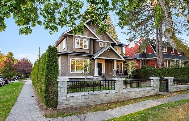 3895 W 23rd Avenue Dunbar