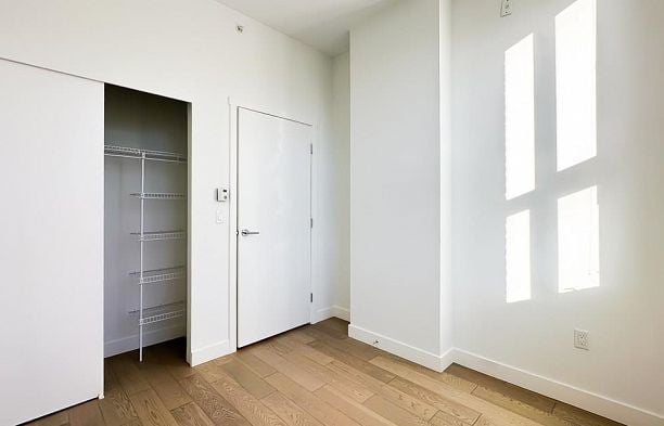 302 6733 Cambie Street South Cambie