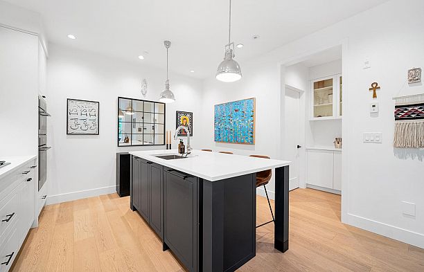 3530 W 43rd Avenue Southlands