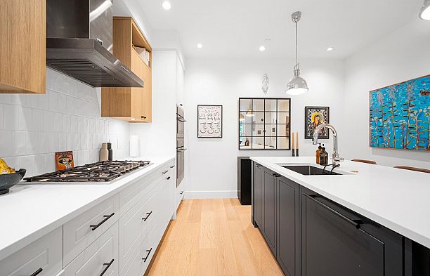 3530 W 43rd Avenue Southlands