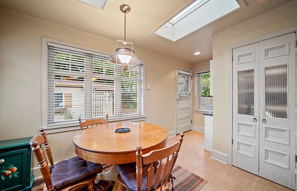 3537 W 31st Avenue Dunbar