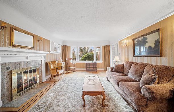 3537 W 31st Avenue Dunbar