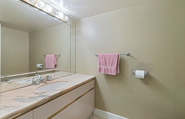 3445 Osler Street Shaughnessy