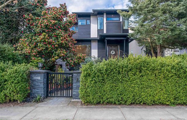 3781 W 24th Avenue Dunbar