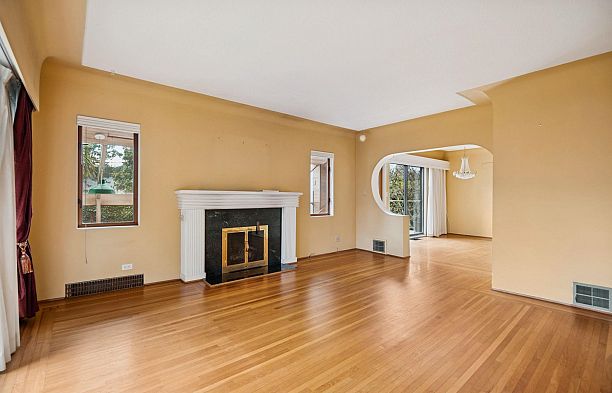 5525 Crown Street Dunbar