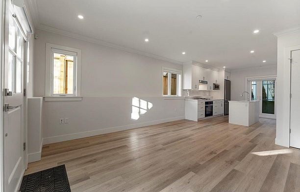 2229 W 16th Avenue Kitsilano